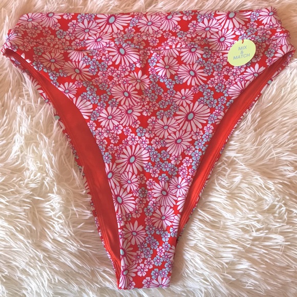 Forever 21 Floral Bikini - Picture 2 of 8